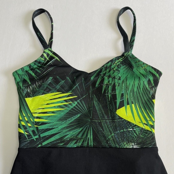 Strappy Body Con Fabletics Dress Tropical Print and Black - Picture 2 of 13